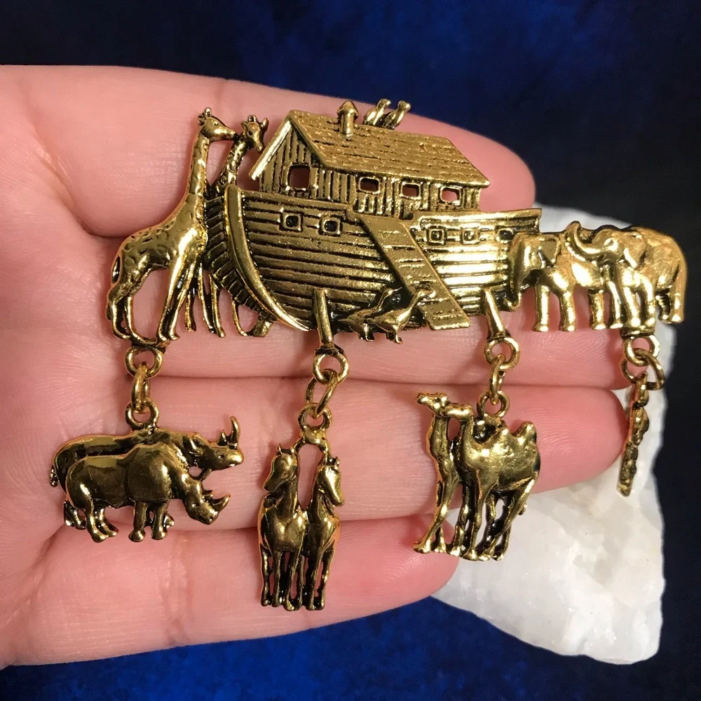 Gold tone Noahs ark brooch pin with animal dangle charms